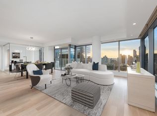 667 Howe St #2301, Vancouver, BC V6C 0B5