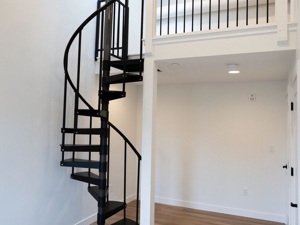 4 Ridgewood Rd UNIT A
