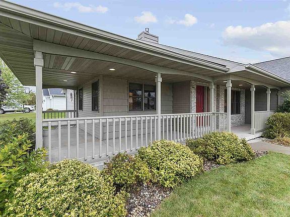 2nd image of 125 Honeysuckle Dr