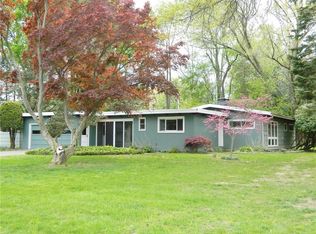 85 White Village Dr, Rochester, NY 14625