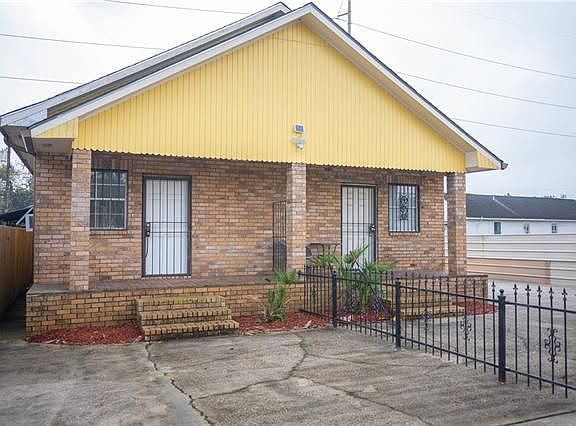 2nd image of 2021 N Roman St #B