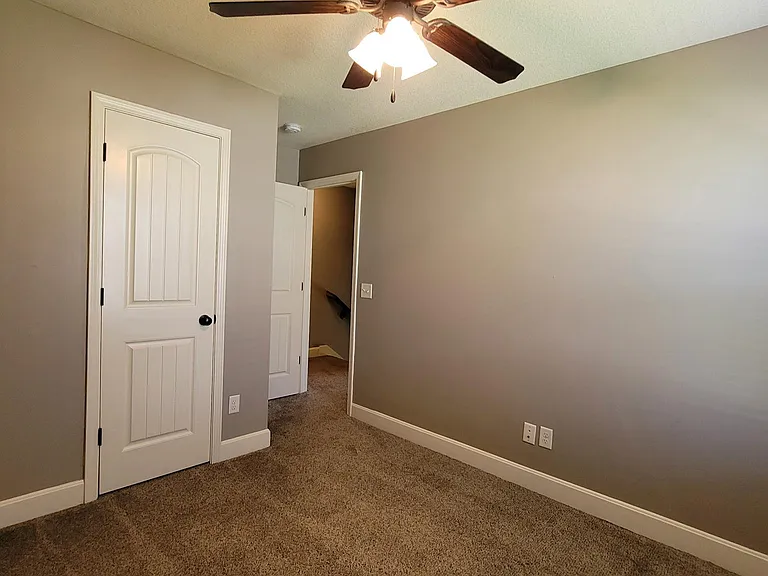 134 Roller Ct — Photo 12