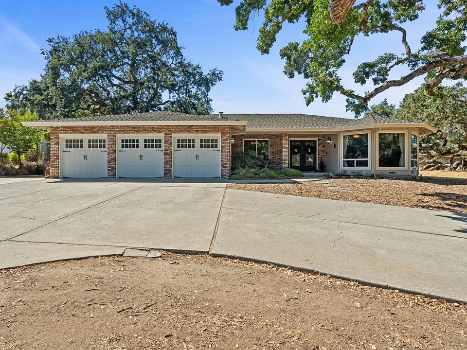 1st image of 17037 Holiday Dr