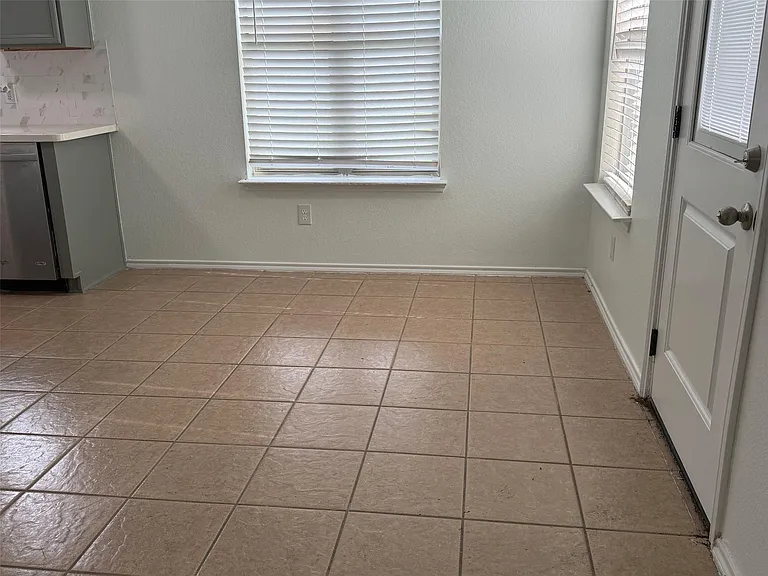 2610 Skyview Shadows Ct — Photo 12