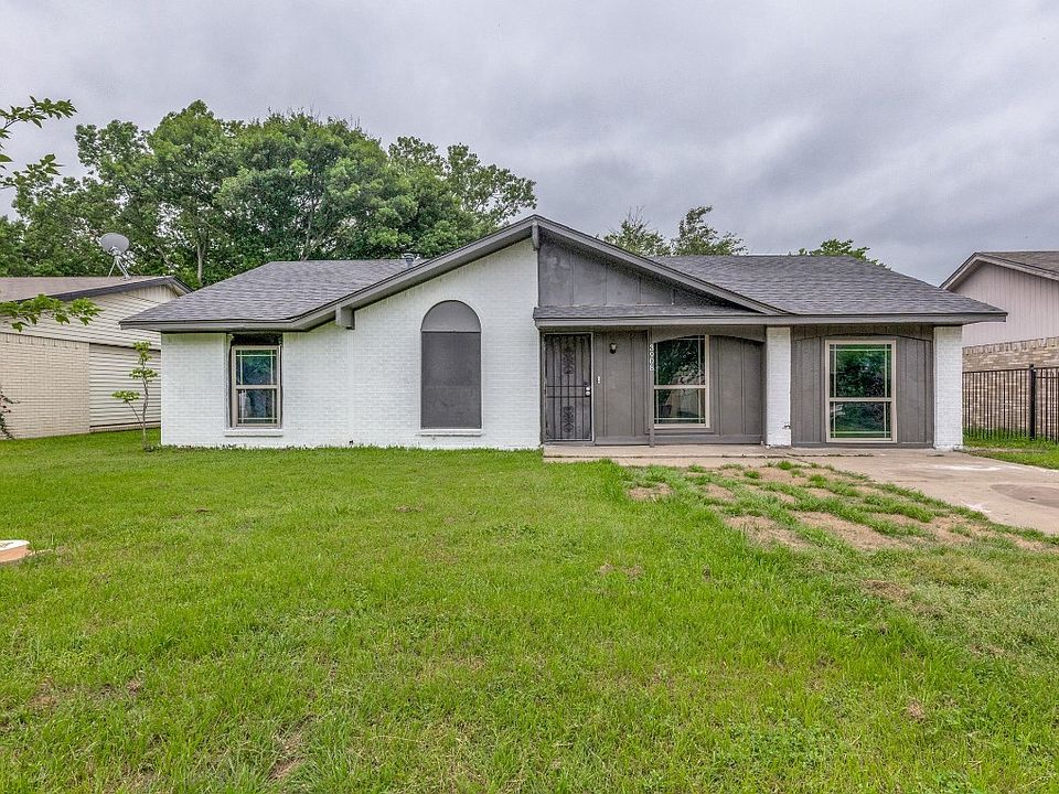 3908 Clotell Dr, Fort Worth, TX 76119 | MLS #20589322 | Zillow