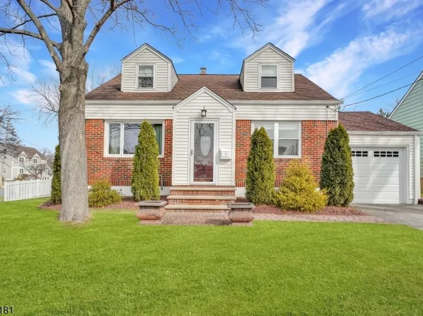 88 Highview Dr, Clifton City, NJ 07013