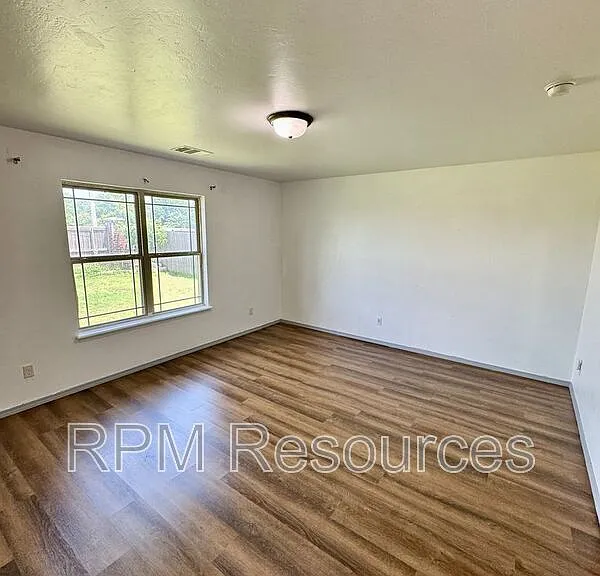 7404 Park Meadow Dr — Photo 19
