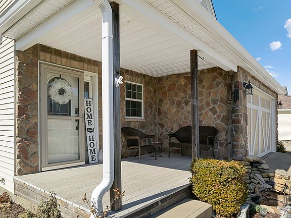 3rd image of 2105 Willow Oak Ct