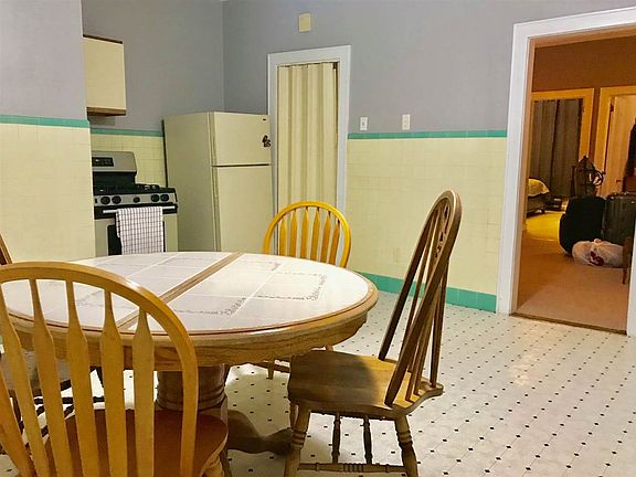4th image of 263 Bloomfield Ave APT 4