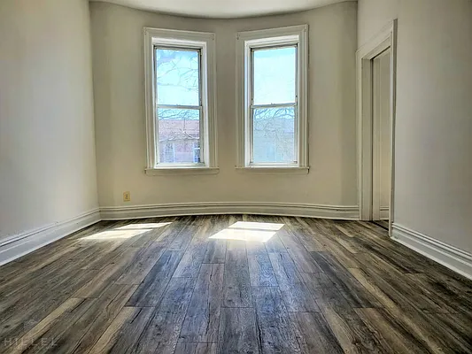 Rented by Hillel Realty Group | media 33