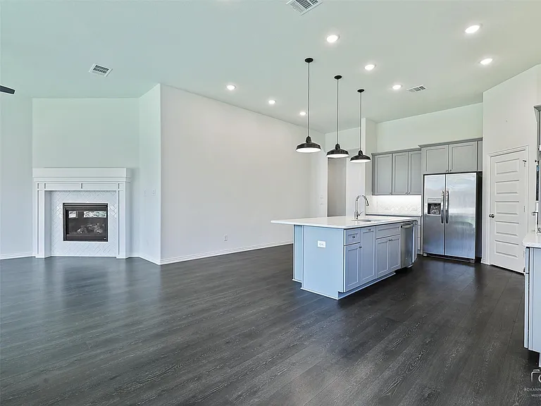 3011 Hobbs Ln — Photo 12
