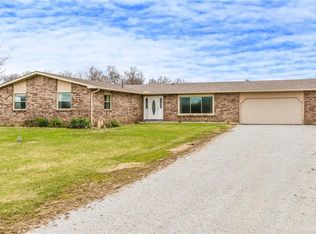 3921 Cherry Grove Rd, Jamestown, OH 45335