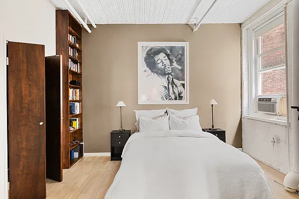 Sold by Compass | media 7