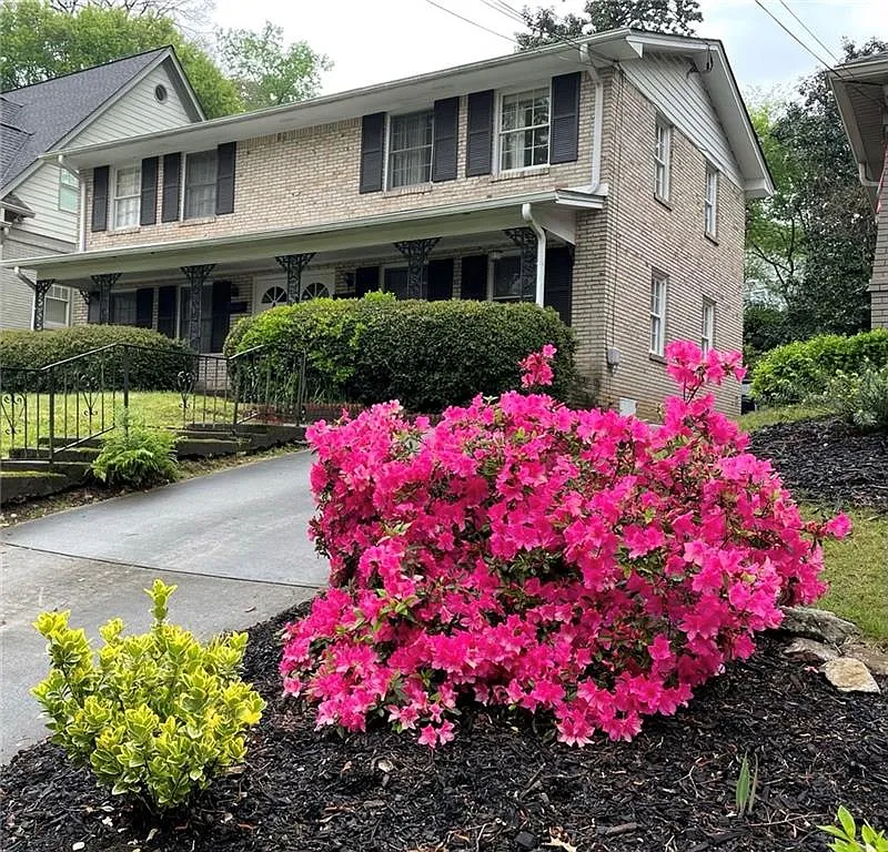 2 bed, 1.5 bath, 1092 sqft, $2,000 — Photo 2