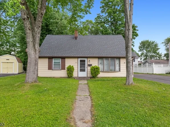 44 Bergen Dr, Little Falls Twp., NJ 07424