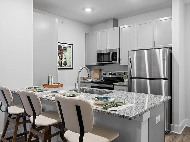 Borough 33 Apartments — Photo 31