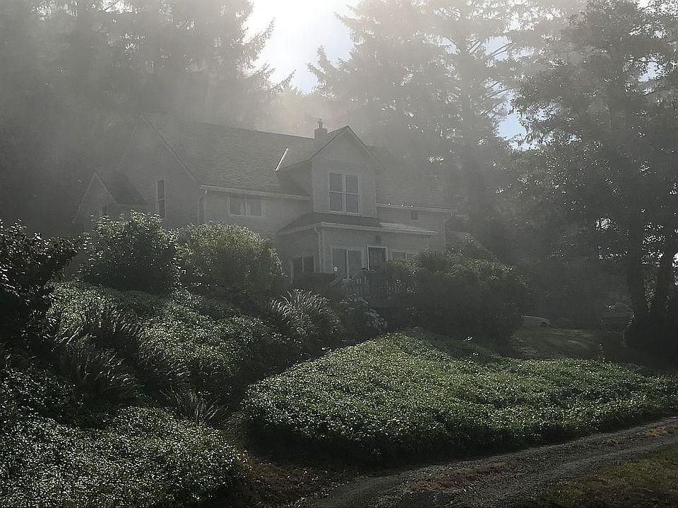 2nd image of 43505 Aeolian Way