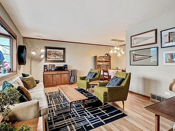 4th image of 571 Dara James Rd