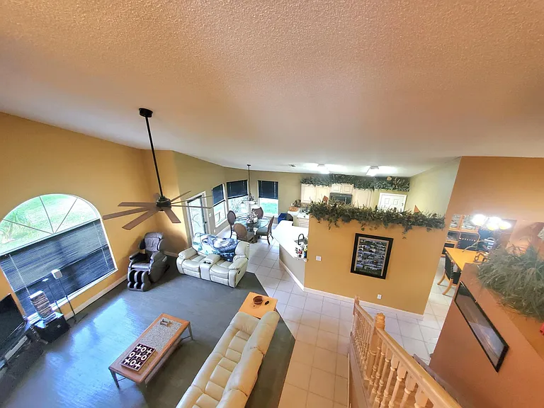 1104 Plover Pl — Photo 4