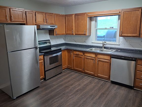 4th image of 607 Mountain Ave #1