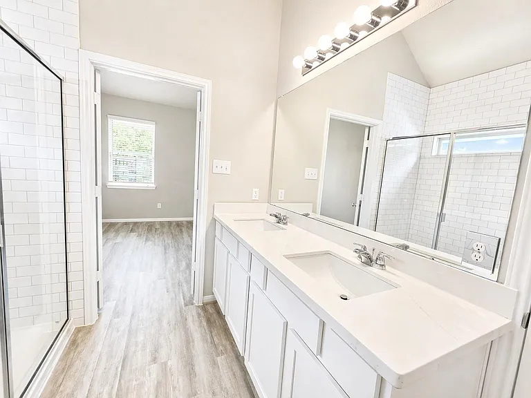10443 Port Huron Ln — Photo 13