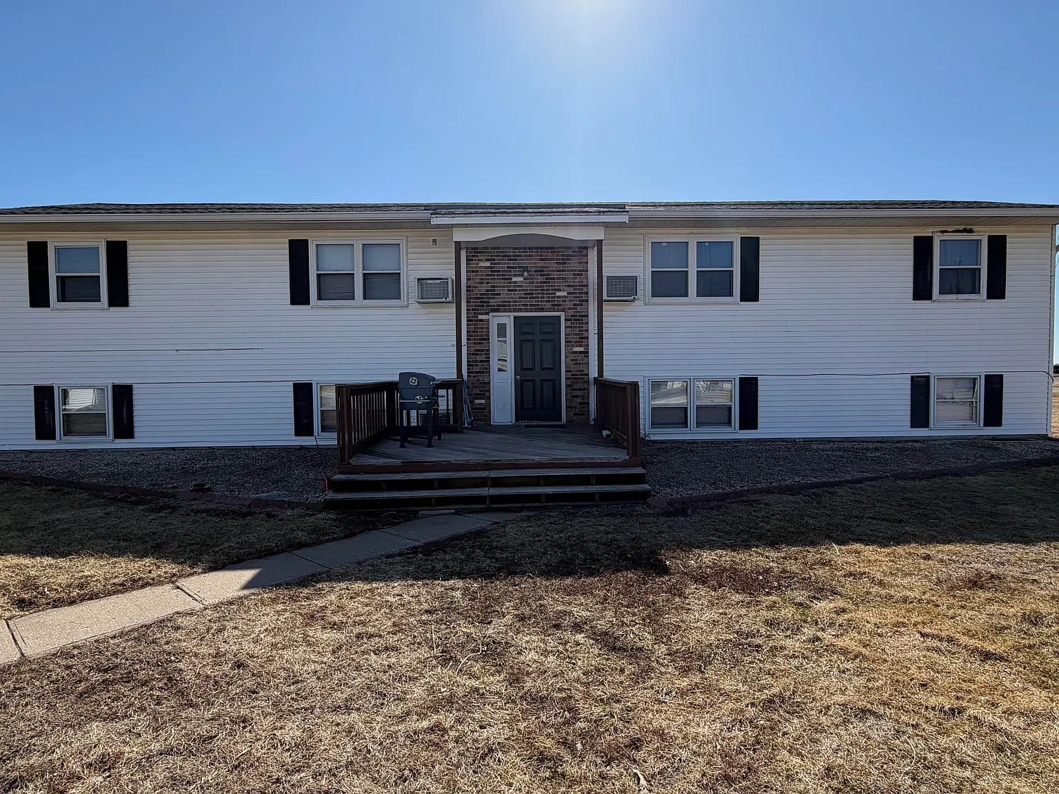 2 bed, $600 — Photo 2