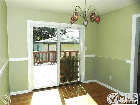261-852608_Dining Room.JPG