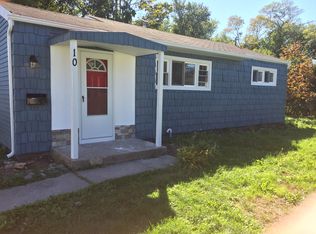 10 18th Ave #1, Bay Shore, NY 11706