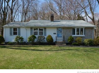 116 Carter Ln, Plantsville, CT 06489