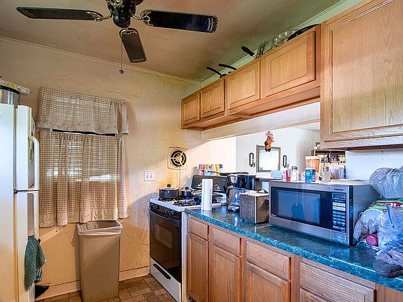 4th image of 8708 Balboa Dr