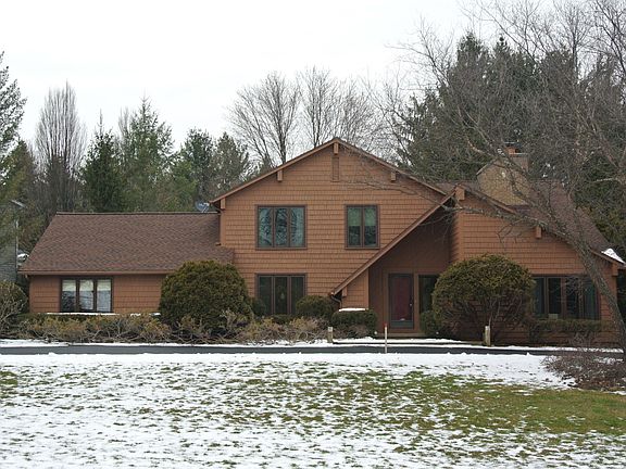 2nd image of 53 Framingham Ln