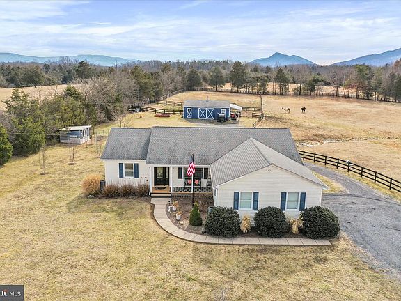 4th image of 5670 Long Meadow Rd