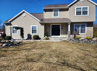 247 Van Vorst Rd, Ballston Lake, NY 12019