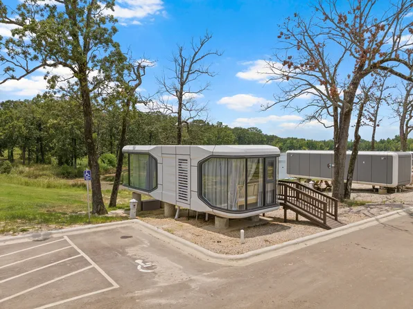 50 County Road 5227 #124, Mount Pleasant, TX 75455
