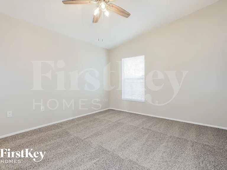 785 Hunt Dr — Photo 10