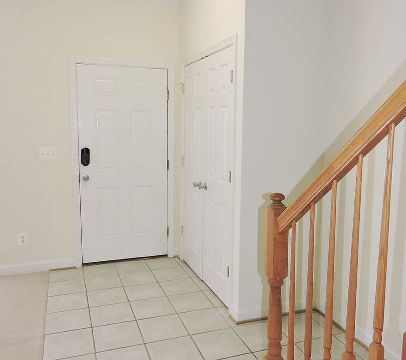 1st image of 45 Townes Pl