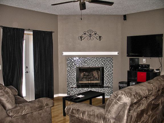 3rd image of 2144 Goodrich Dr