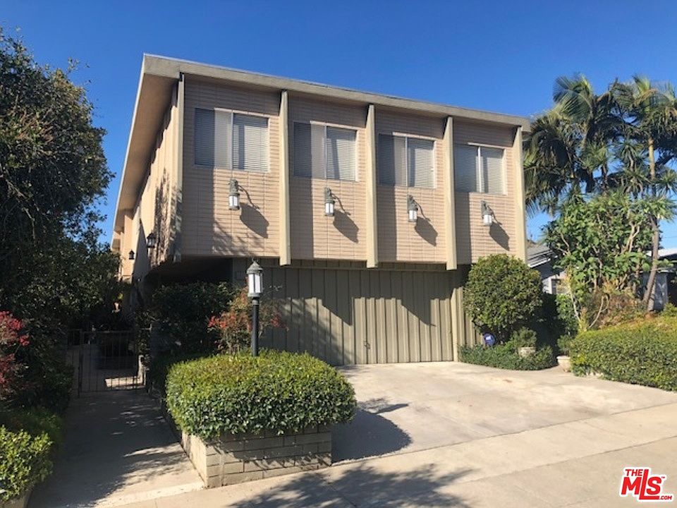 1st image of 1028 18th St