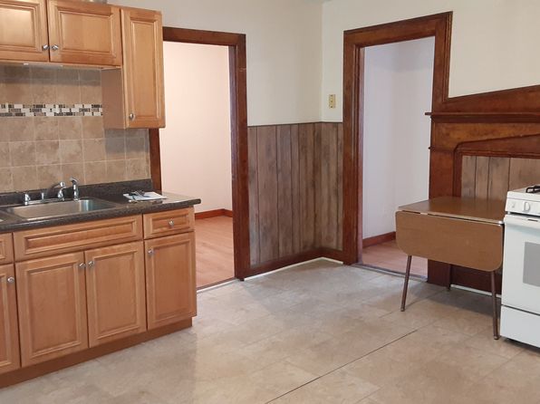 217 Washington St FLOOR 3