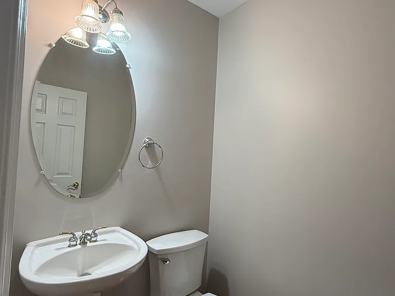 233 Galewood Dr — Photo 5
