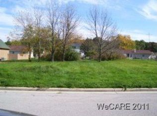 3054 Cynthia Dr, Lima, OH 45801
