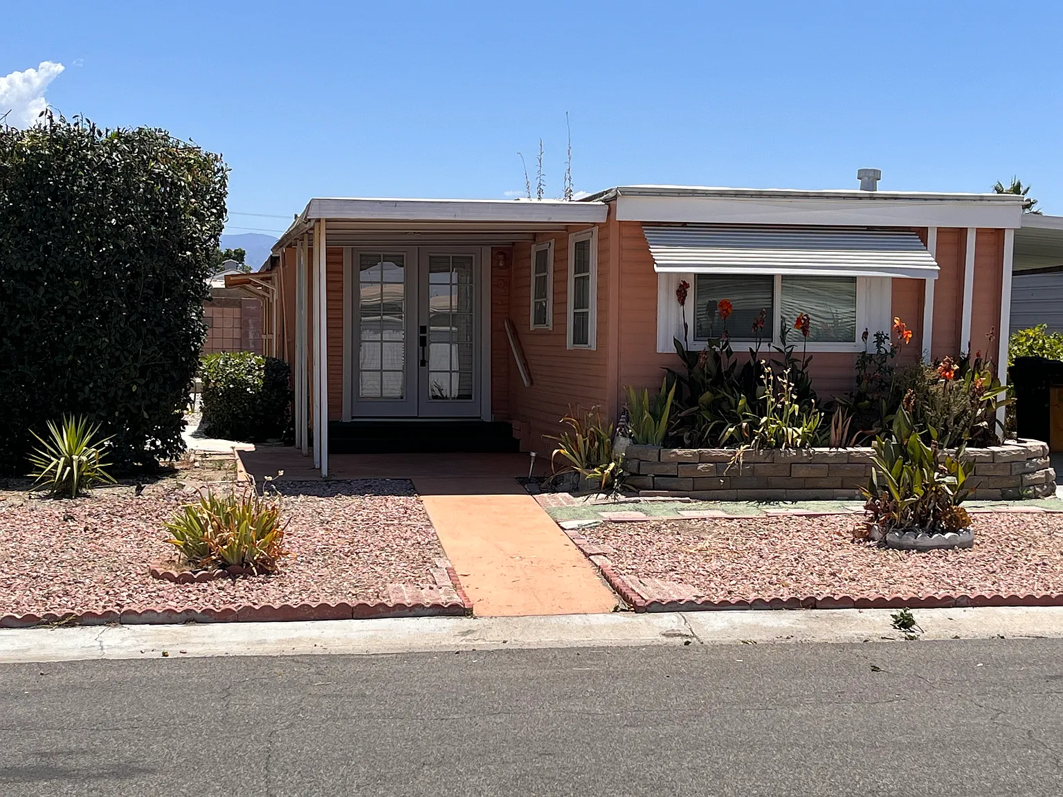 830 San Francisco Dr — Photo 1