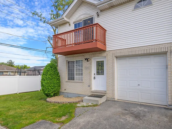 7251 S Ferdinand Ave, Bridgeview, IL 60455
