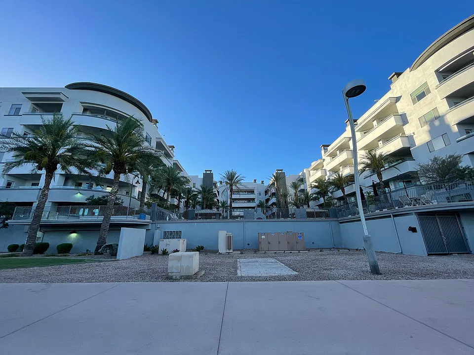 945 E Playa Del Norte Dr #5020