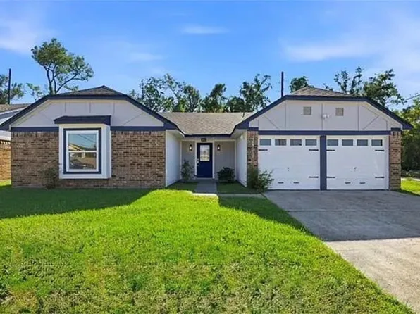 2800 English Colony Dr, La Place, LA 70068