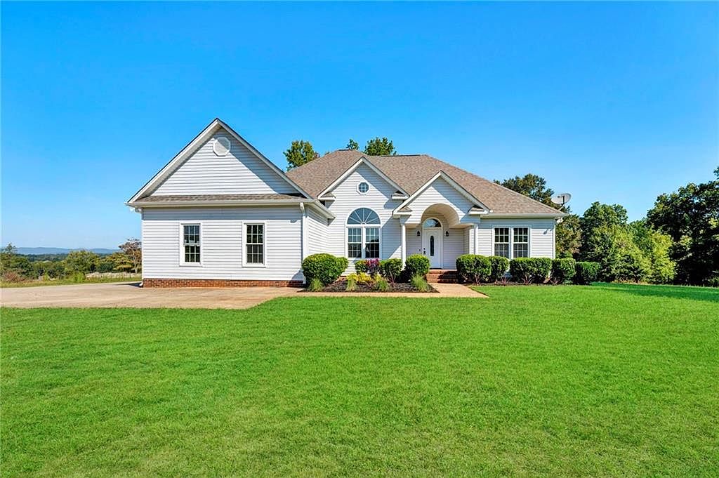 3840 Pennington Rd, Greer, SC 29651 Zillow