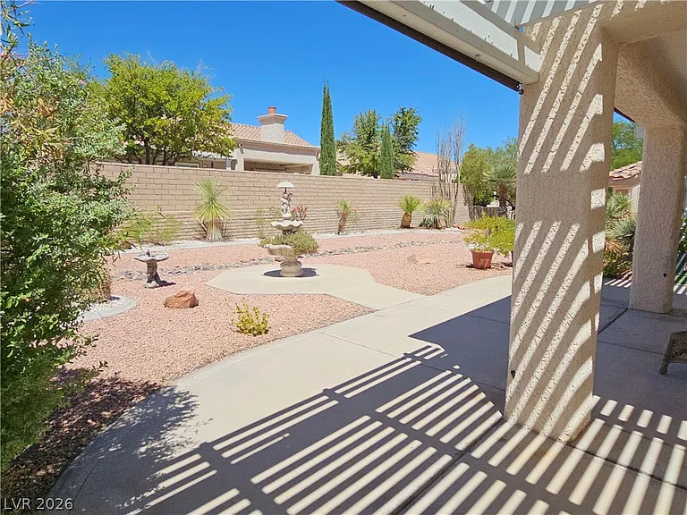 2525 Palmridge Dr — Photo 3