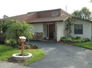 8001 Palmetto Palm Cir, Tamarac, FL 33321