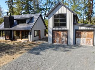 1195 Evergreen Way, Parksville, BC V9P2B1