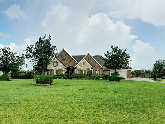 2nd image of 3965 Pebble Brook Dr